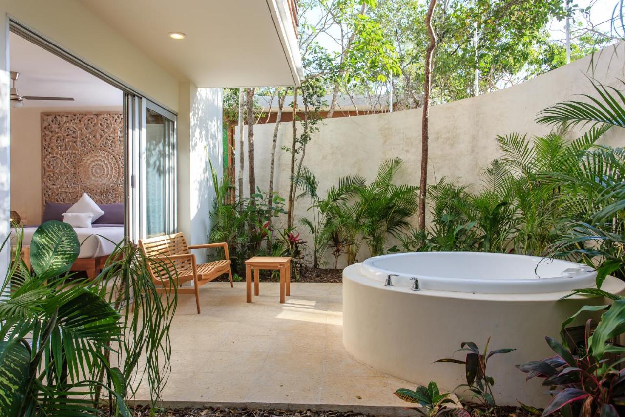 Charming Nature-Inspired Condos With Sultry Surroundings By Stella Rentals Тулум Экстерьер фото
