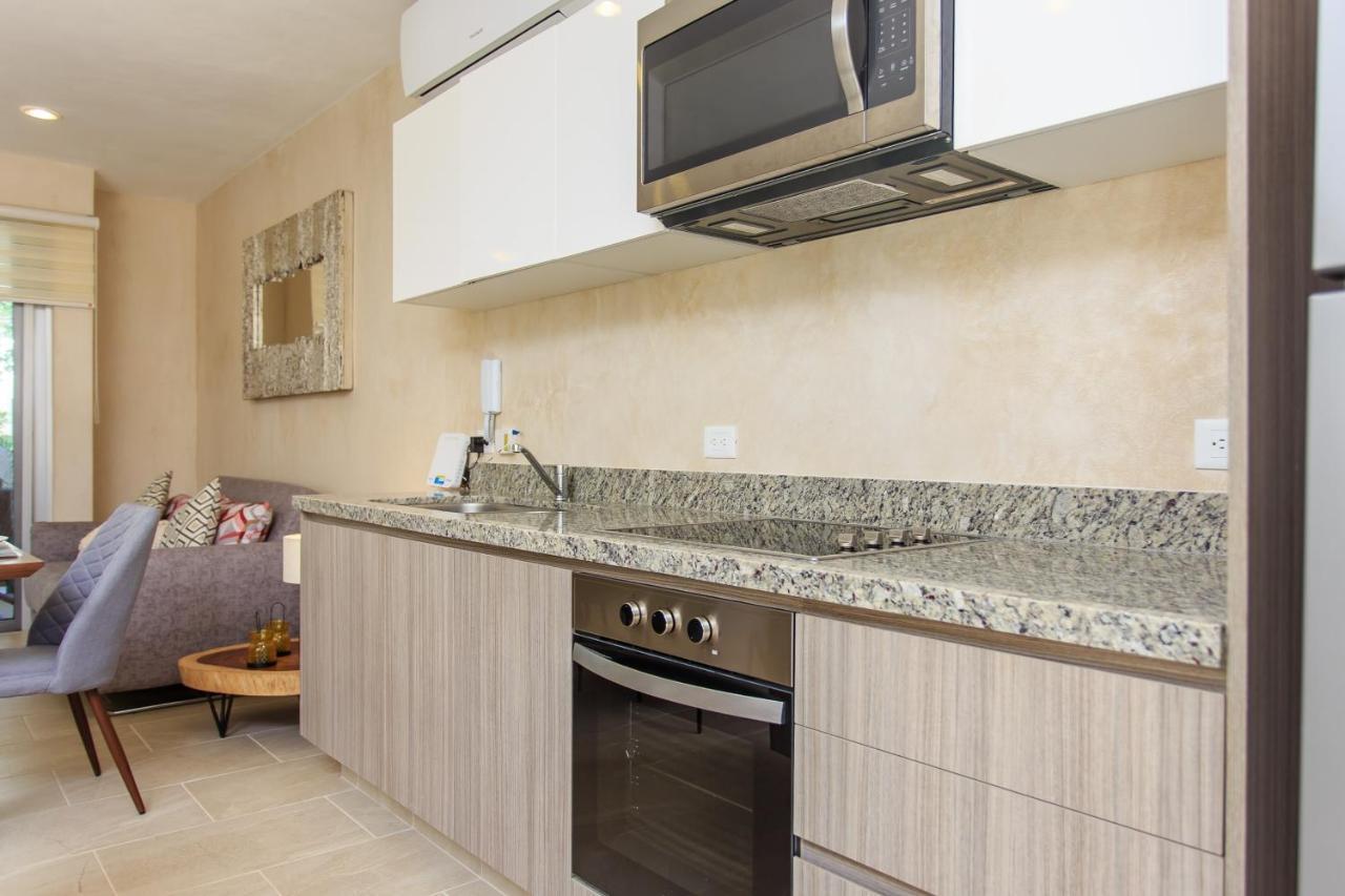 Charming Nature-Inspired Condos With Sultry Surroundings By Stella Rentals Тулум Номер фото